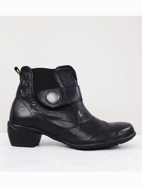 New! ROMIKA Chelsea Ankle Booties Black Leather Heeled Boots